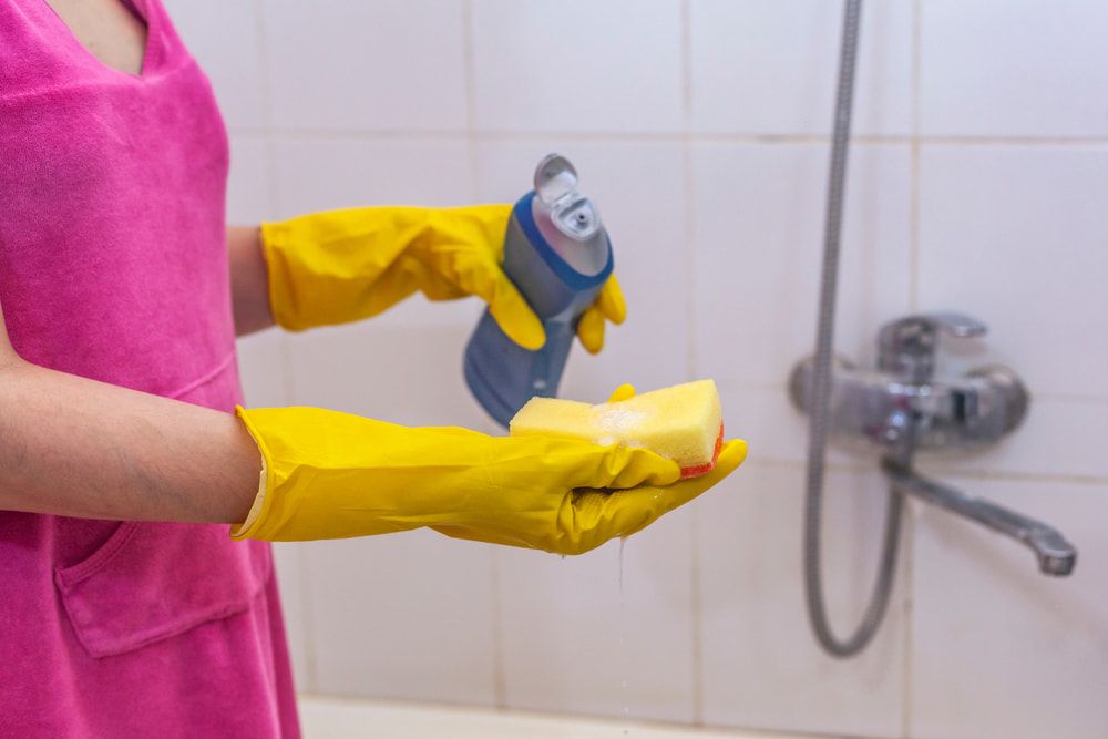 how-to-professionally-clean-a-shower.
