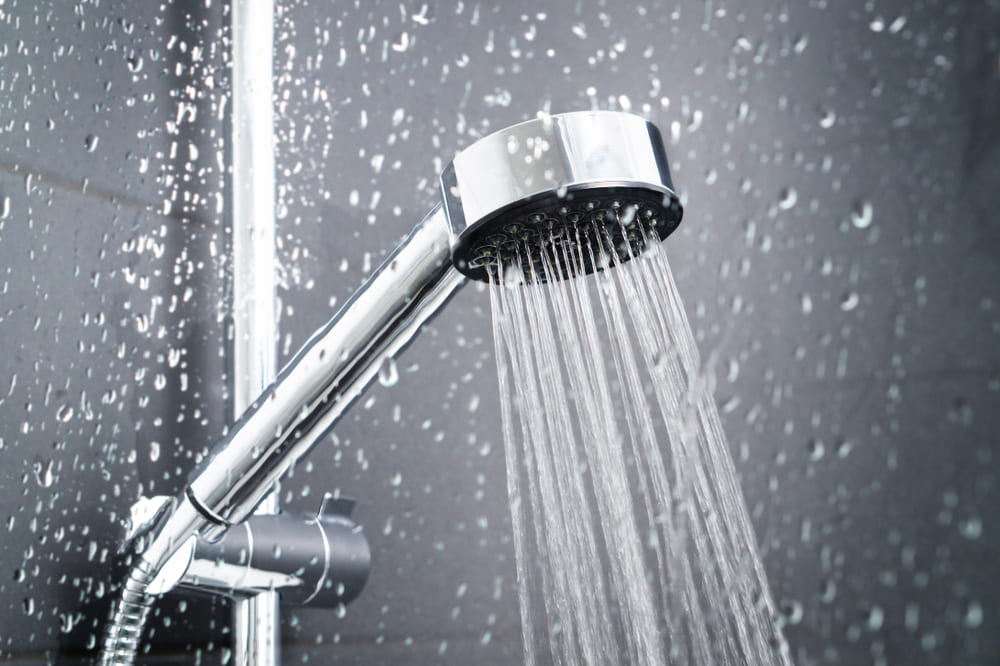 what-do-professional-cleaners-use-to-clean-showers